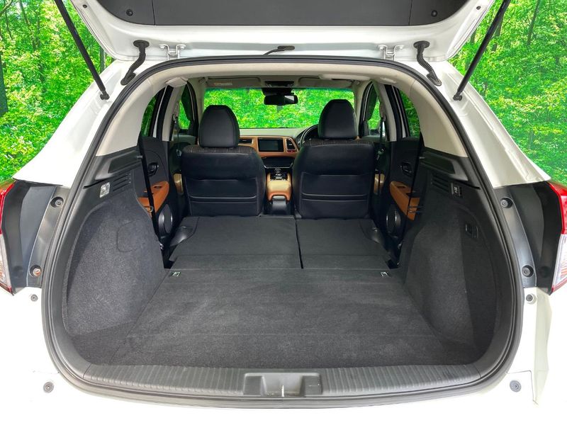 2014 Honda Vezel DAA-RU3 (UW-6aa2216078e5c)[17]