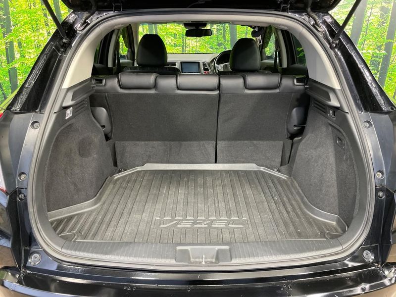 2016 Honda Vezel DAA-RU3 (UW-6aa2216261fcb)[18]