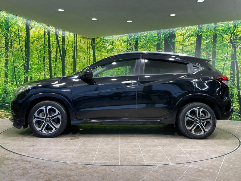 2016 Honda Vezel DAA-RU3 (UW-6aa2216261fcb)[15]