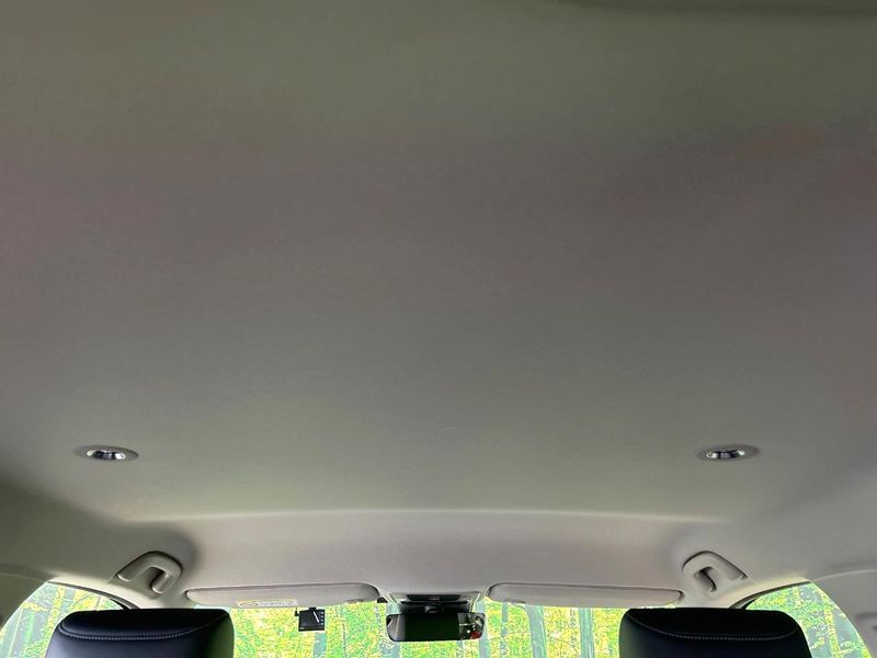 2021 Honda Vezel 6AA-RV5 (UW-6aa2216abac73)[12]