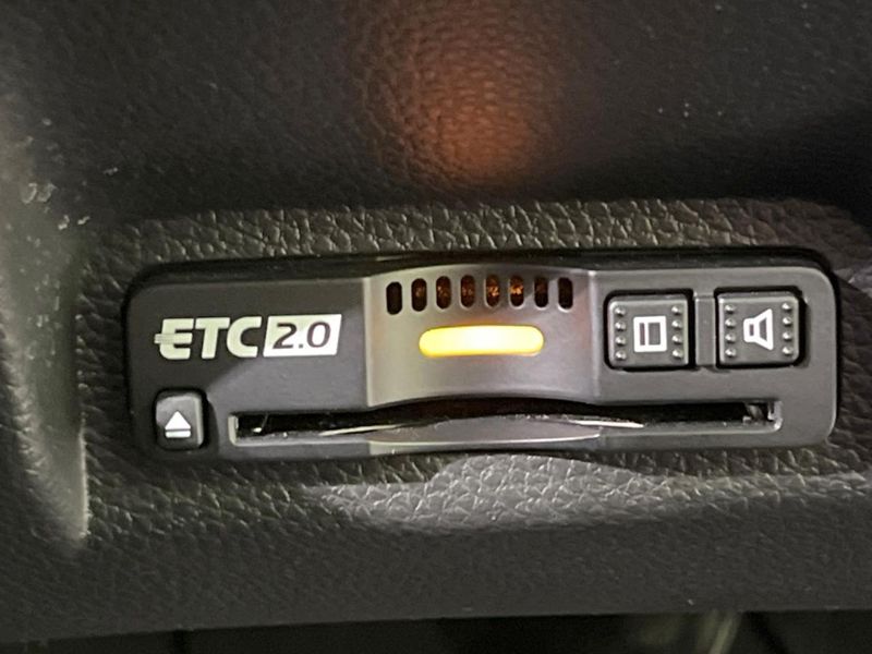 2022 Honda Vezel 6AA-RV5 (UW-6aa2216bc29da)[23]