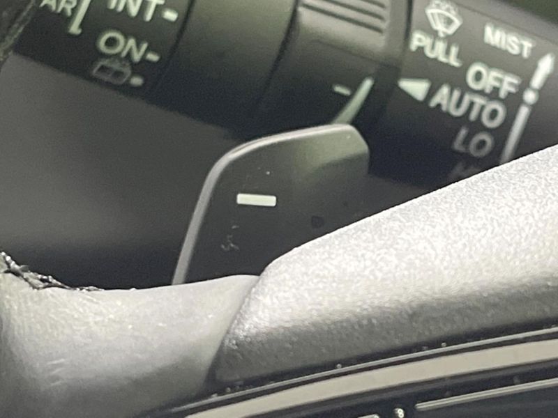 2022 Honda Vezel 6AA-RV5 (UW-6aa2216bc29da)[27]