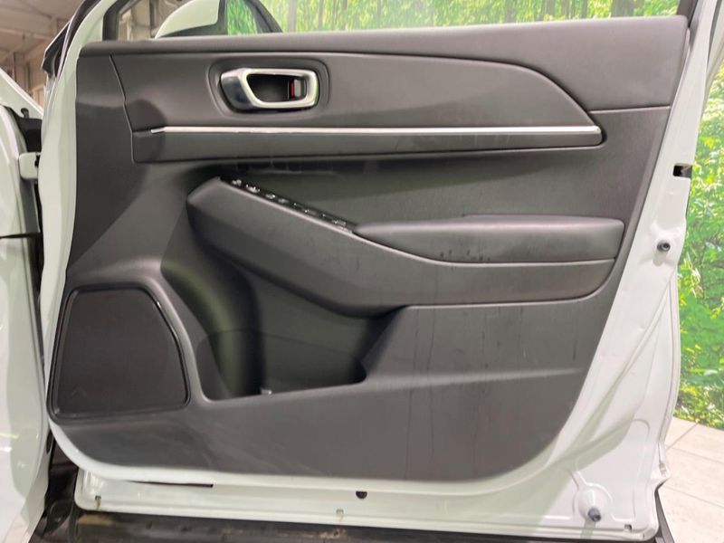 2022 Honda Vezel 6AA-RV5 (UW-6aa2216bc29da)[16]