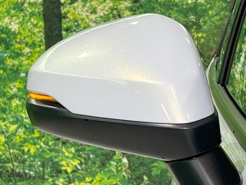 2022 Honda Vezel 6AA-RV5 (UW-6aa2216bc29da)[8]