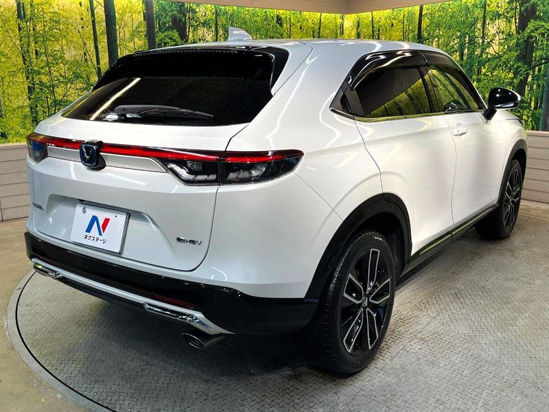 2023 Honda Vezel 6AA-RV5 (UW-6aa2216f2f177)[12]