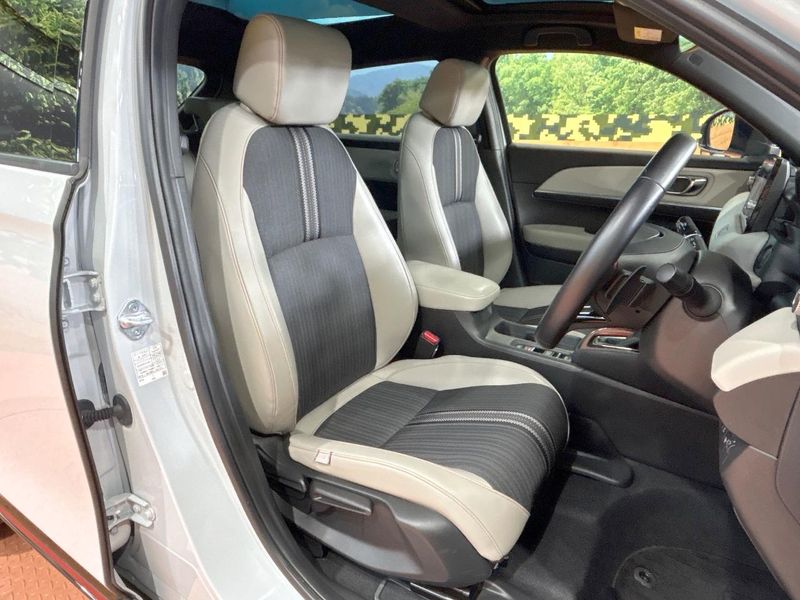 2023 Honda Vezel 6AA-RV5 (UW-6aa2216f61f4b)[22]