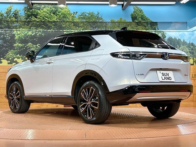 2023 Honda Vezel 6AA-RV5 (UW-6aa2216f61f4b)[15]