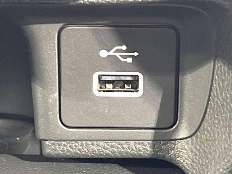 2023 Honda Vezel 6AA-RV5 (UW-6aa221711d811)[20]