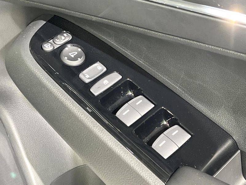 2023 Honda Vezel 6AA-RV5 (UW-6aa221711d811)[9]
