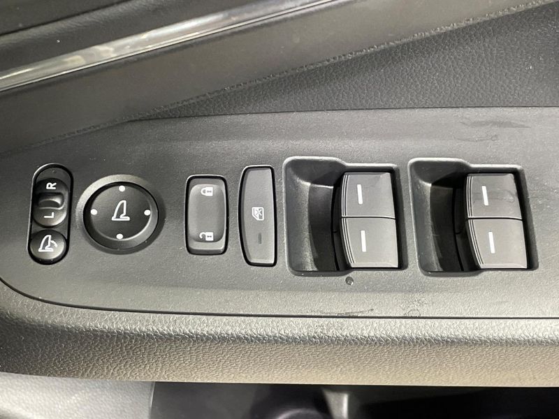2024 Honda Vezel 6AA-RV5 (UW-6aa22174a6714)[10]