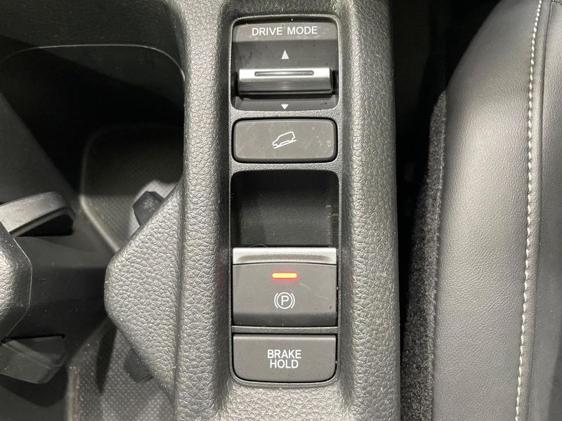2024 Honda Vezel 6AA-RV5 (UW-6aa22174a6714)[26]