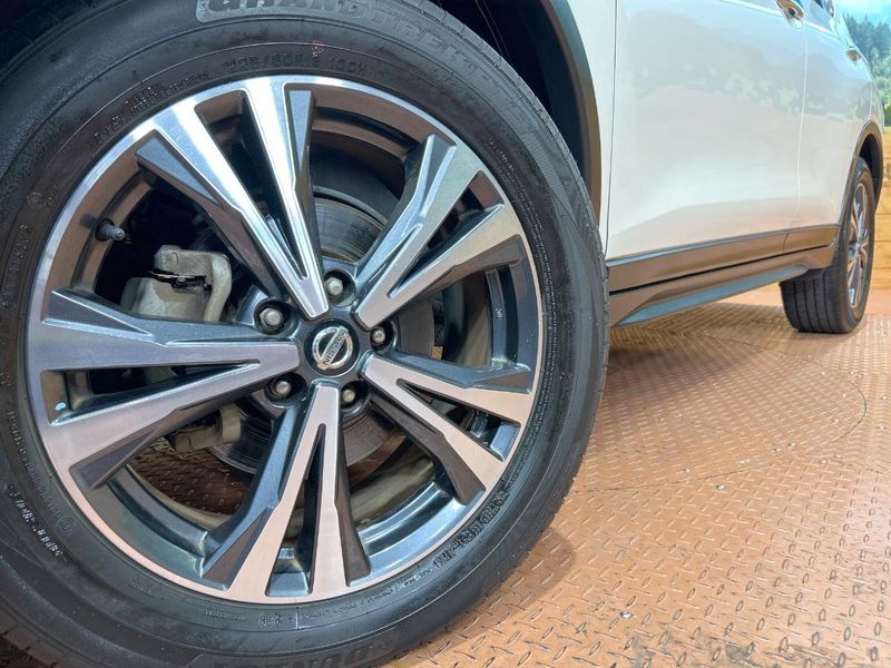 2018 Nissan X-Trail DBA-T32 (UW-6aa22194c9a08)[7]