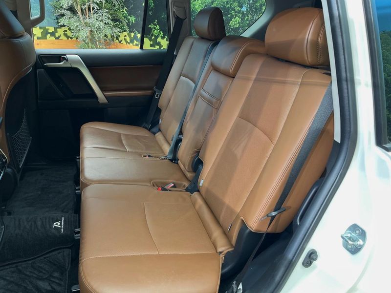 2022 Toyota Land Cruiser Prado 3BA-TRJ150W (UW-6aa2219daa0bc)[25]