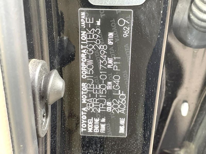 2023 Toyota Land Cruiser Prado 3BA-TRJ150W (UW-6aa221a1ef942)[1]