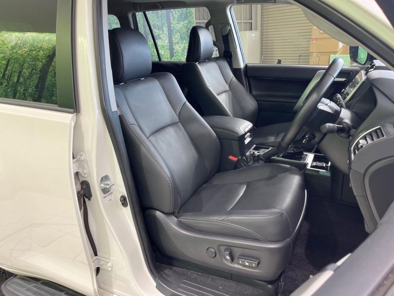 2023 Toyota Land Cruiser Prado 3BA-TRJ150W (UW-6aa221a27b9ec)[6]