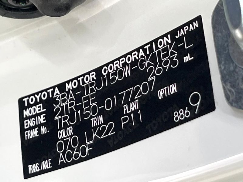 2023 Toyota Land Cruiser Prado 3BA-TRJ150W (UW-6aa221a35c92a)[1]