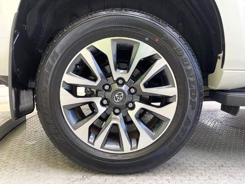 2023 Toyota Land Cruiser Prado 3BA-TRJ150W (UW-6aa221a35c92a)[17]