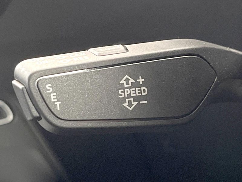 2015 Audi TT Coupe ABA-FVCHHF (UW-6aa221addd2b0)[26]