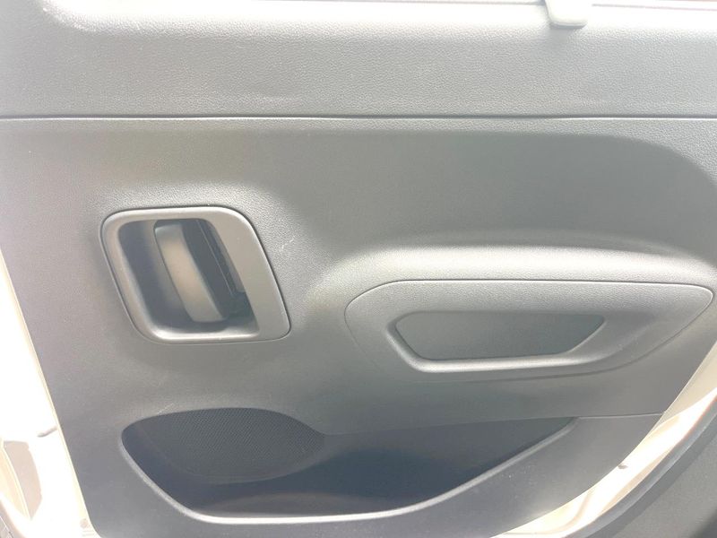 2023 Citroen Berlingo 3DA-K9CYH01L (UW-6aa221be1f04a)[19]