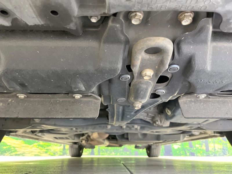 2016 Toyota Voxy DBA-ZRR80W (UW-6aa221f47b30a)[14]