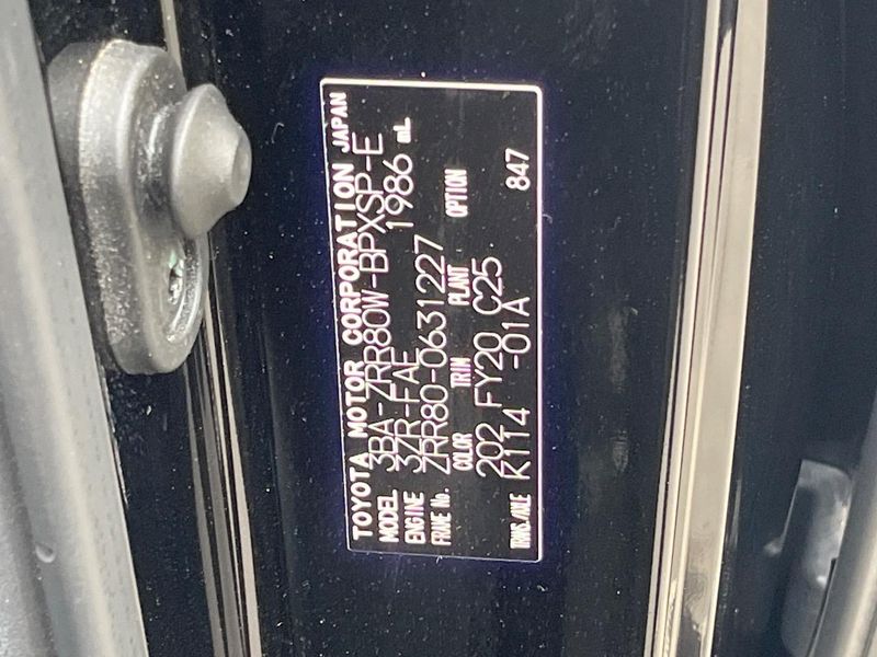 2020 Toyota Voxy 3BA-ZRR80W (UW-6aa221fdadd8d)[1]
