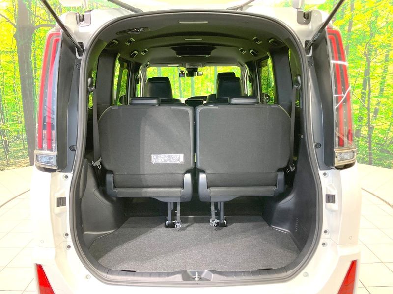 2021 Toyota Noah 3BA-ZRR80W (UW-6aa221ff05698)[22]