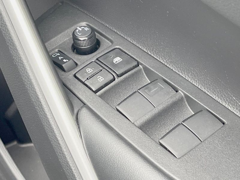 2022 Toyota Corolla Cross 3BA-ZSG10 (UW-6aa22203716e3)[22]