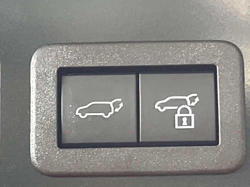 2026 Toyota Corolla Cross 6AA-ZVG13 (UW-6aa222116b4e3)[14]