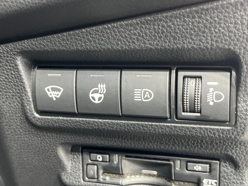 2024 Toyota Corolla Cross 6AA-ZVG16 (UW-6aa222131e74c)[14]