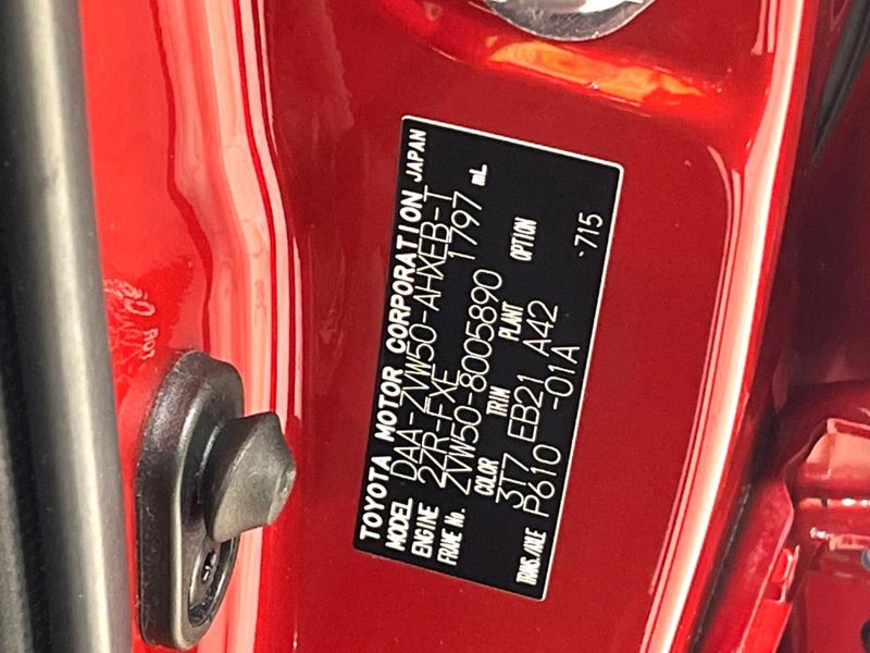 2016 Toyota Prius DAA-ZVW50 (UW-6aa2221f2836e)[1]