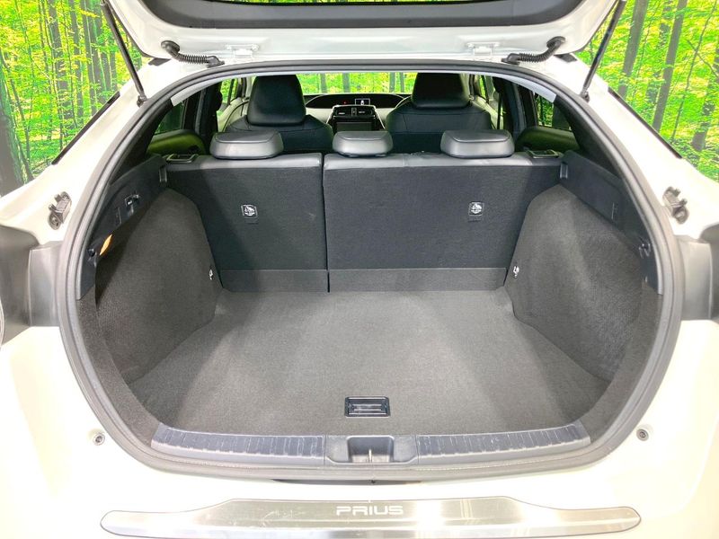 2016 Toyota Prius DAA-ZVW50 (UW-6aa2221f8b2e9)[23]