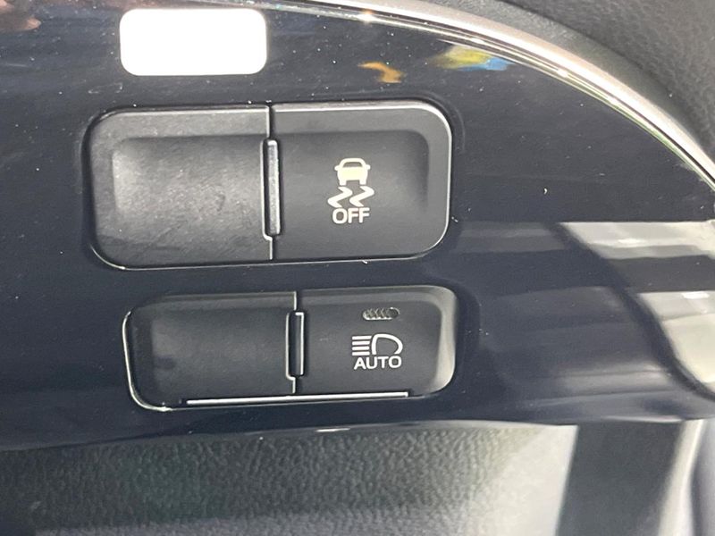 2019 Toyota Prius DAA-ZVW51 (UW-6aa22222cfe4a)[10]