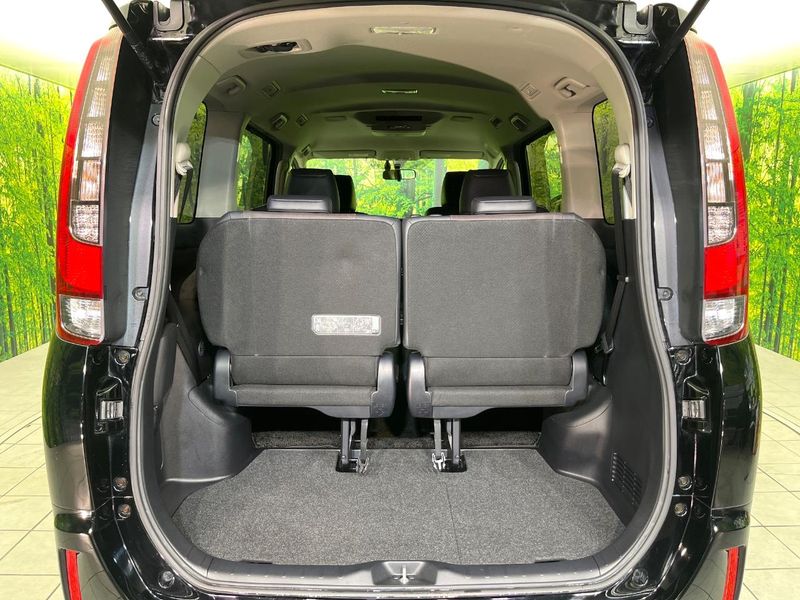 2015 Toyota Esquire DAA-ZWR80G (UW-6aa22232c50af)[18]