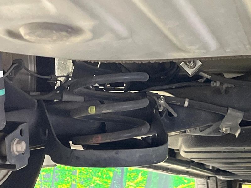 2016 Toyota Esquire DAA-ZWR80G (UW-6aa22233e78e3)[18]