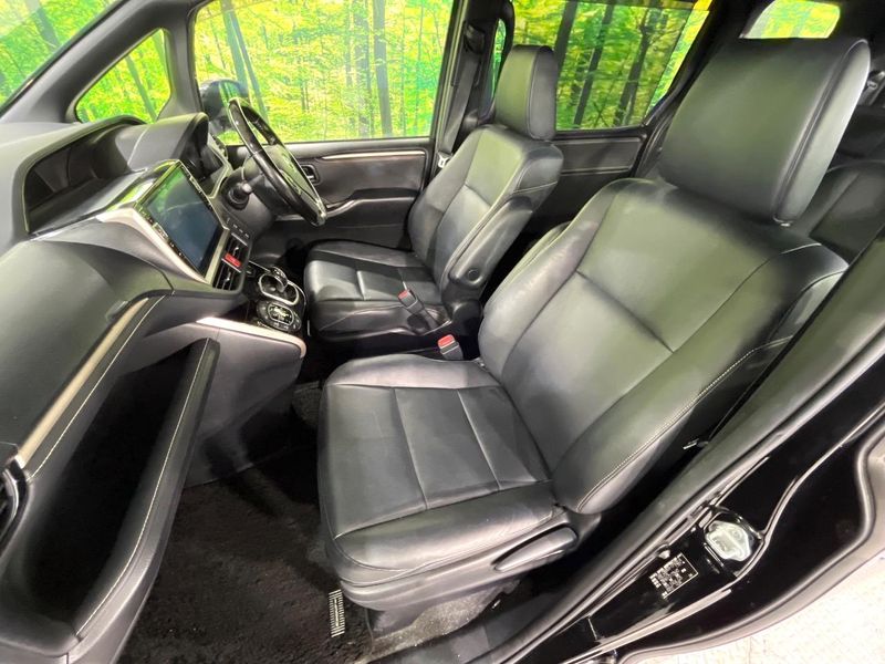 2016 Toyota Esquire DAA-ZWR80G (UW-6aa22233e78e3)[25]