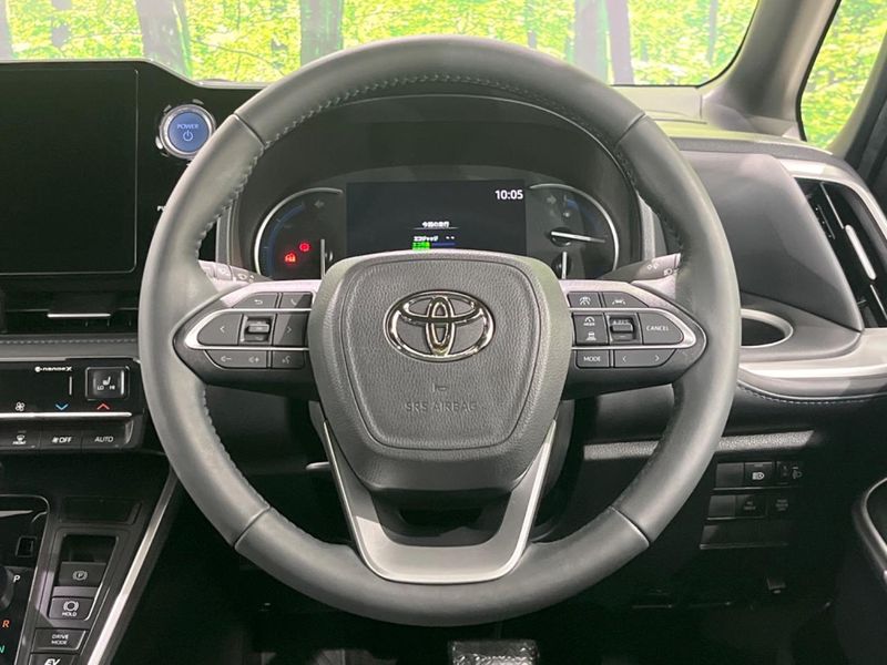 2023 Toyota Voxy 6AA-ZWR95W (UW-6aa22247842c3)[24]