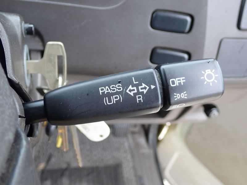 1999 Mitsubishi Rosa KC-BE636E (UW-mtv23nt8eefo)[29]