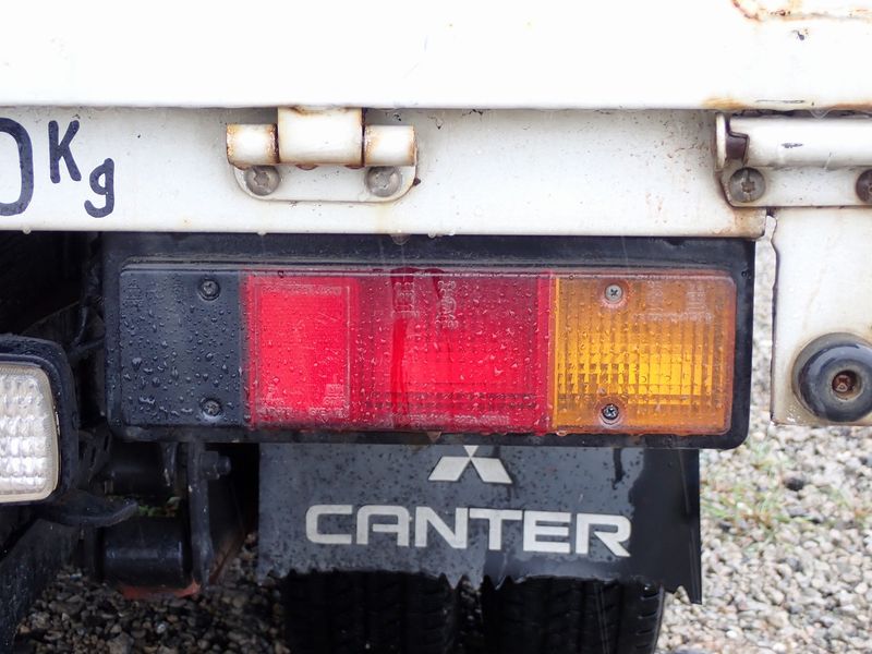 1996 Mitsubishi Canter KC-FG507B (UW-mtv23pceowlb)[51]