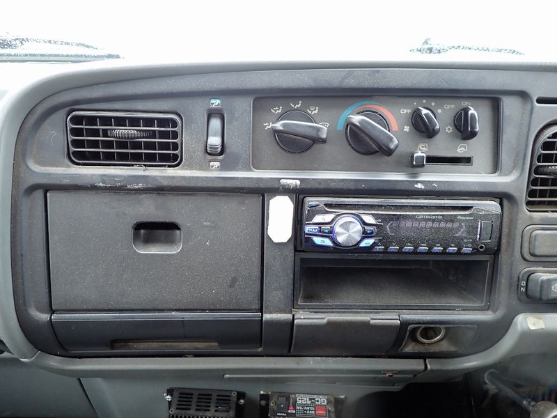1996 Mitsubishi Canter KC-FG507B (UW-mtv23pceowlb)[30]