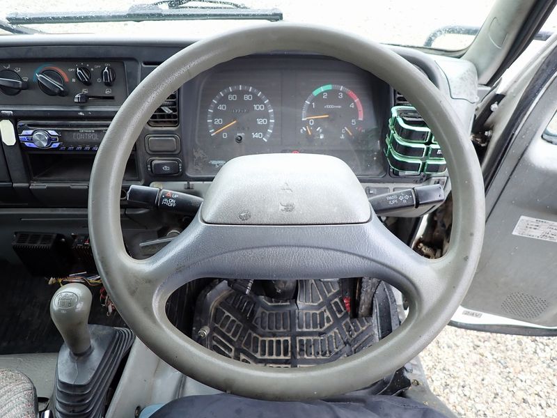 1996 Mitsubishi Canter KC-FG507B (UW-mtv23pceowlb)[25]