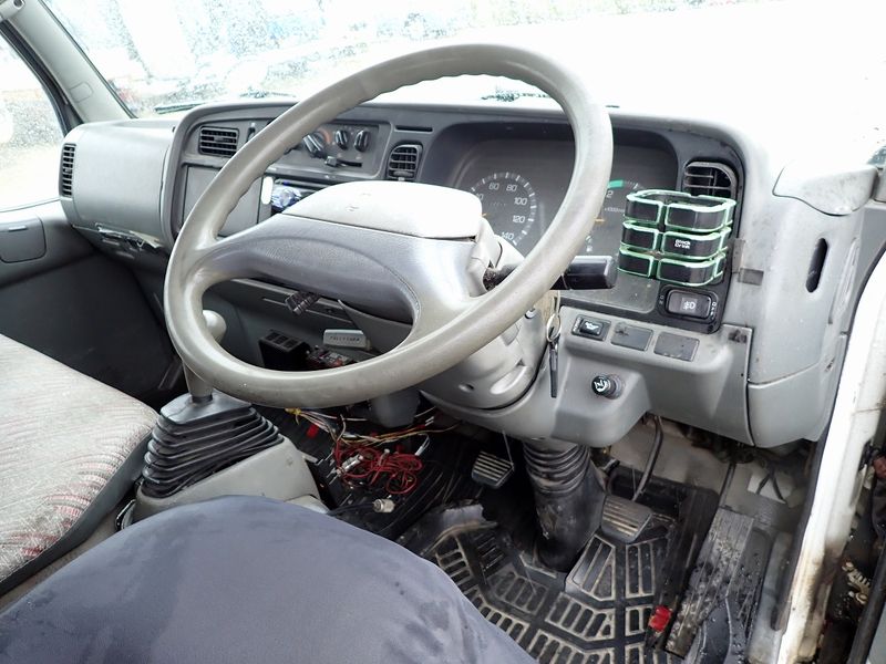 1996 Mitsubishi Canter KC-FG507B (UW-mtv23pceowlb)[23]
