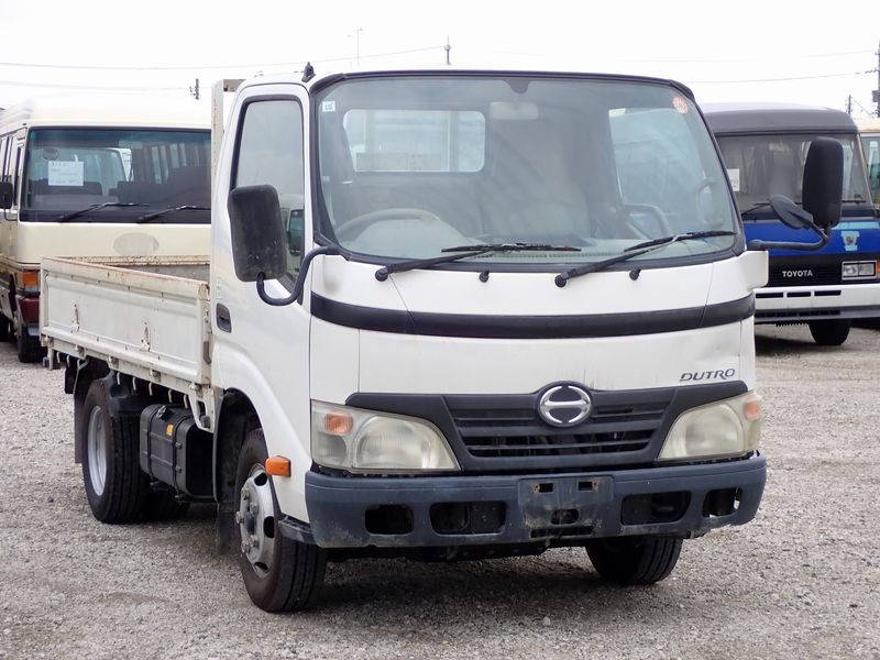 2010 Hino DUTRO BKG-XZU508M (UW-mtv23rx4o15v)[2]