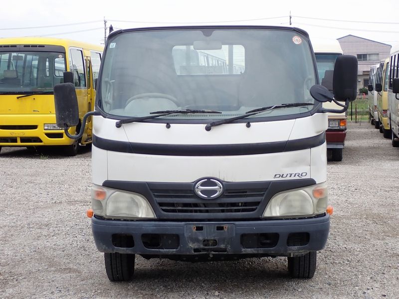 2010 Hino DUTRO BKG-XZU508M (UW-mtv23rx4o15v)[1]