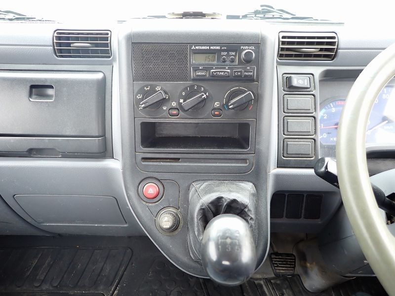 2003 Mitsubishi Canter KK-FE71CBD (UW-mtv23sgtrlmq)[25]
