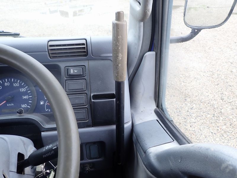 2003 Mitsubishi Canter KK-FE71CBD (UW-mtv23sgtrlmq)[29]