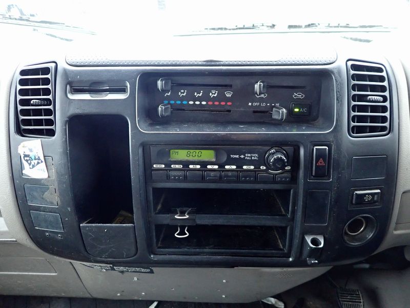 2008 Toyota Dyna Truck BDG-XZU348 (UW-mtv23tyom9w9)[30]