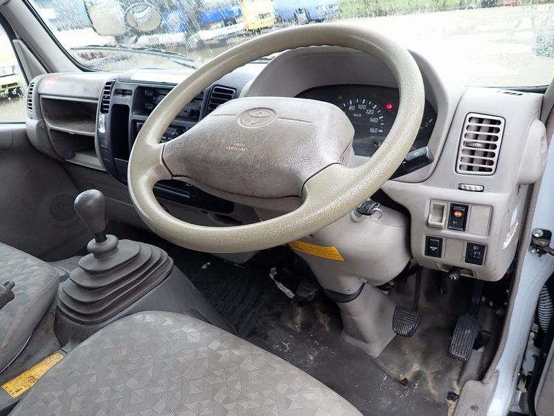 2008 Toyota Dyna Truck BDG-XZU348 (UW-mtv23tyom9w9)[23]