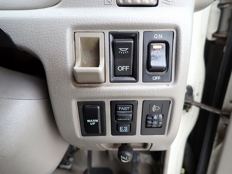 2011 Hino DUTRO BDG-XZU368M (UW-mtv23xbd749y)[30]