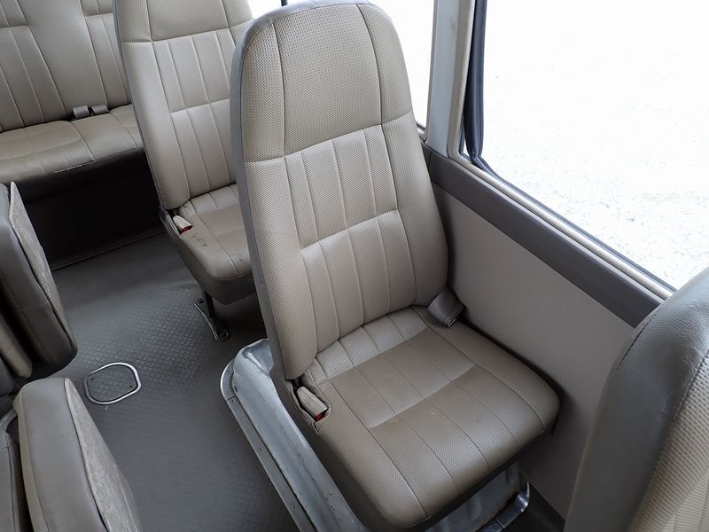 1994 Toyota Coaster U-HZB40 (UW-mtv23z7b4d9h)[44]