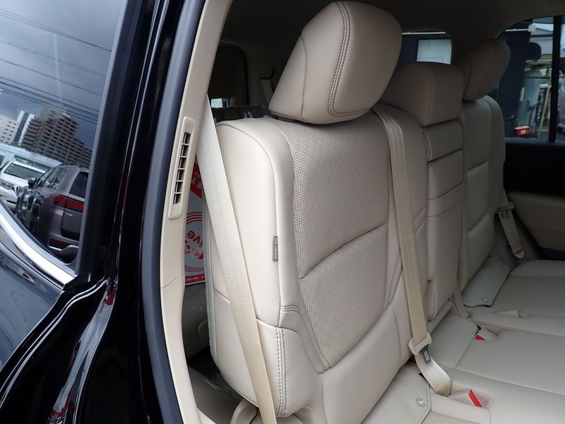2023 Toyota Land Cruiser 3BA-VJA300W (UW-mtv24157n0iq)[38]